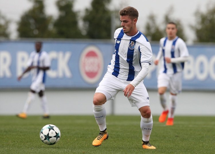 星空体育官网-外媒：若昂·拉梅拉引起武汉三镇兴趣，转会可能需要100万欧