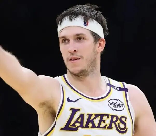 星空体育下载-Jovan Buha：我听说爵士是众多对里夫斯感兴趣的球队之一|奥斯汀-里夫斯|湖人|奥斯汀·里夫斯|洛杉矶湖人队|犹他爵士队_新浪体育_新浪新闻