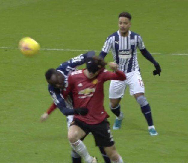 xingkong-迪亚涅捂眼中卫冲顶 索帅：马圭尔同款进球就被吹